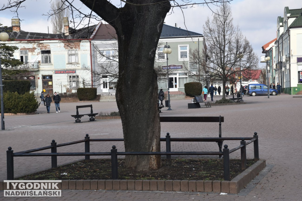 Plac Bartosza Głowackiego przed i po przebudowie