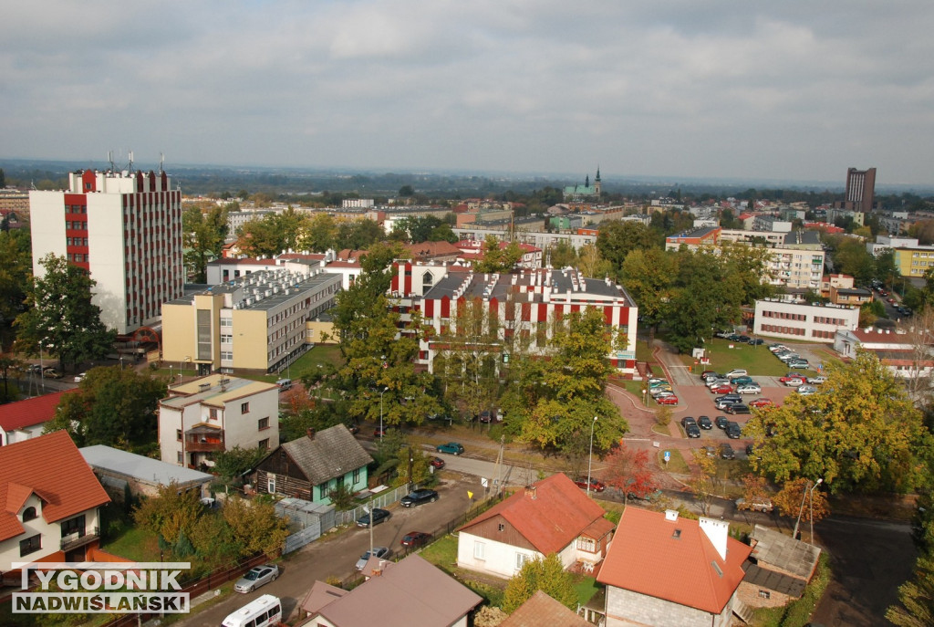 Zdjęcia Tarnobrzega z wieży ciśnień (1981,2009,2021)