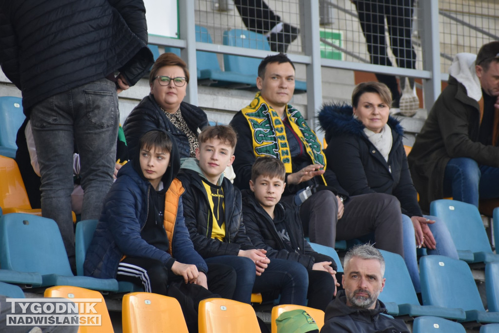 Zdjęcia z trybun mecz Siarka - Kotwica