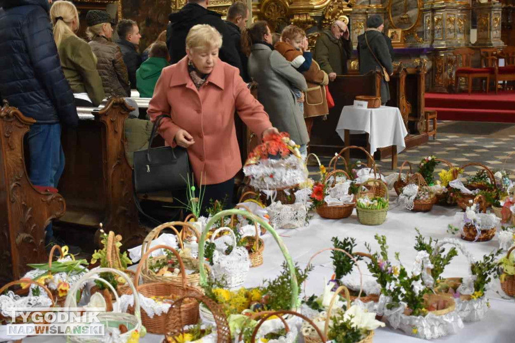 Święcenie pokarmów w sandomierskich kościołach