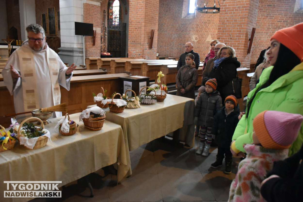 Święcenie pokarmów w sandomierskich kościołach