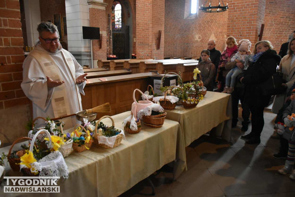 Święcenie pokarmów w sandomierskich kościołach
