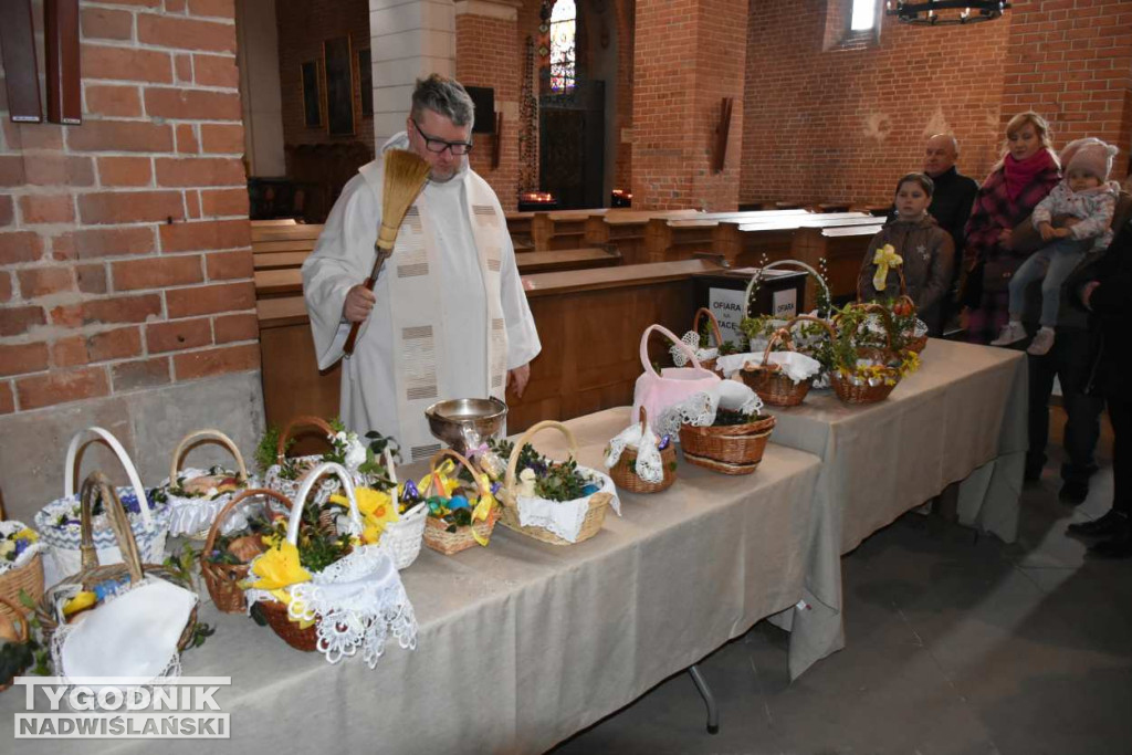Święcenie pokarmów w sandomierskich kościołach