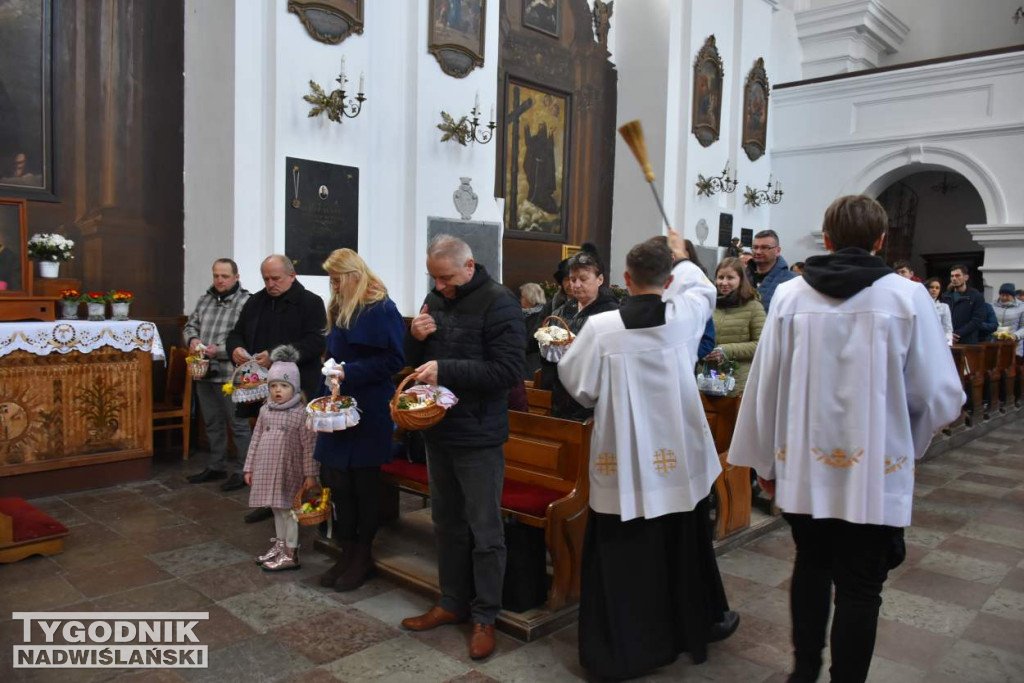 Święcenie pokarmów w sandomierskich kościołach