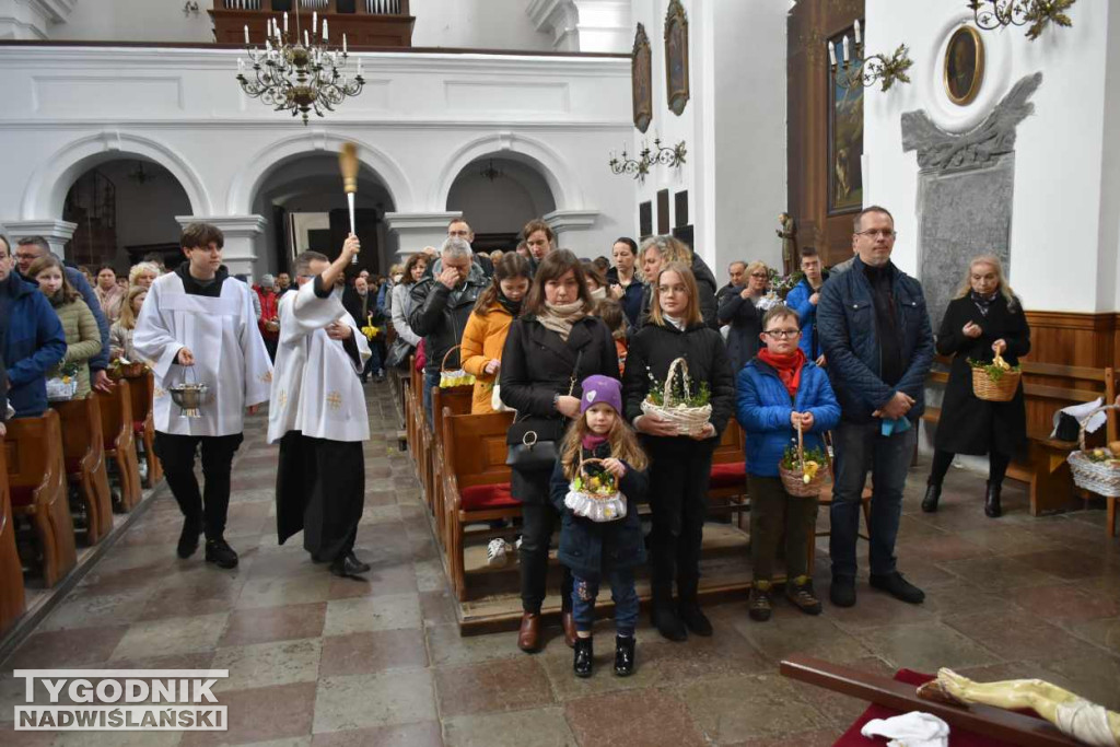 Święcenie pokarmów w sandomierskich kościołach