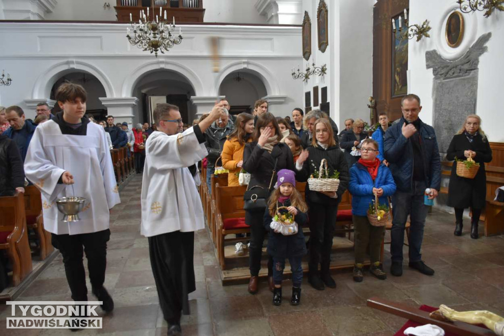 Święcenie pokarmów w sandomierskich kościołach