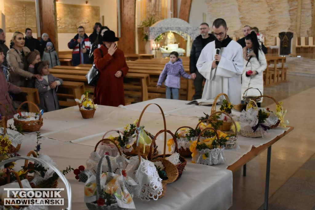 Święcenie pokarmów w sandomierskich kościołach