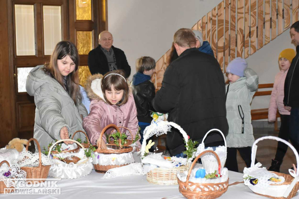 Święcenie pokarmów w sandomierskich kościołach