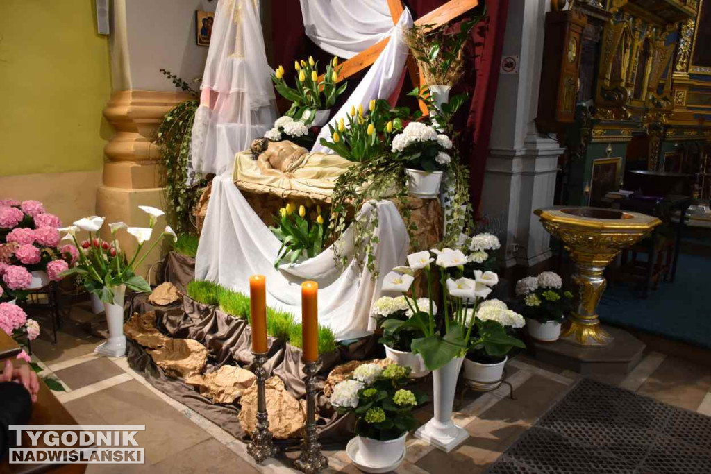 Groby Pańskie w sandomierskich kościołach