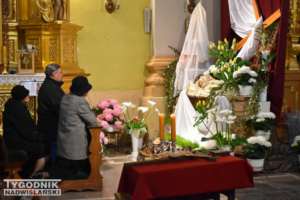 Groby Pańskie w sandomierskich kościołach