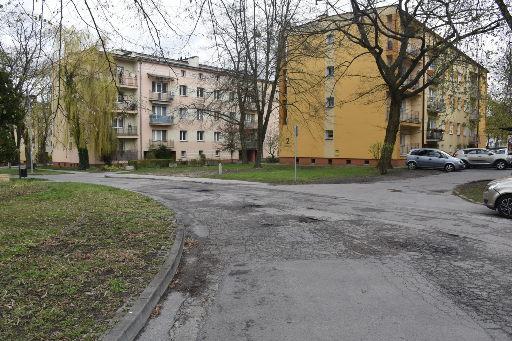 Tarnobrzeg - droga jak szwajcarski ser