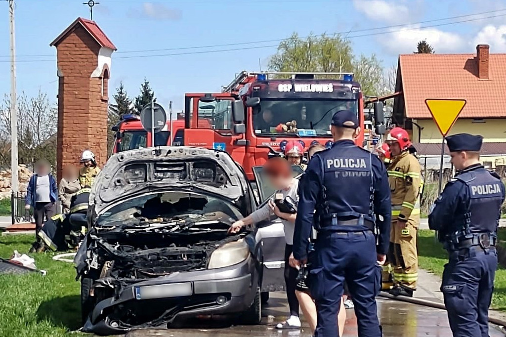 Pożar samochodu na ul. Cichej w Tarnobrzegu