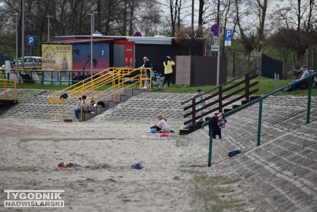 Niedziela nad Jeziorem Tarnobrzeskim - 16.04.2023