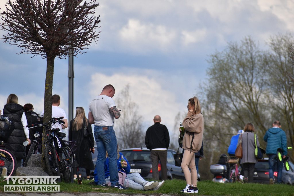 Niedziela nad Jeziorem Tarnobrzeskim - 16.04.2023