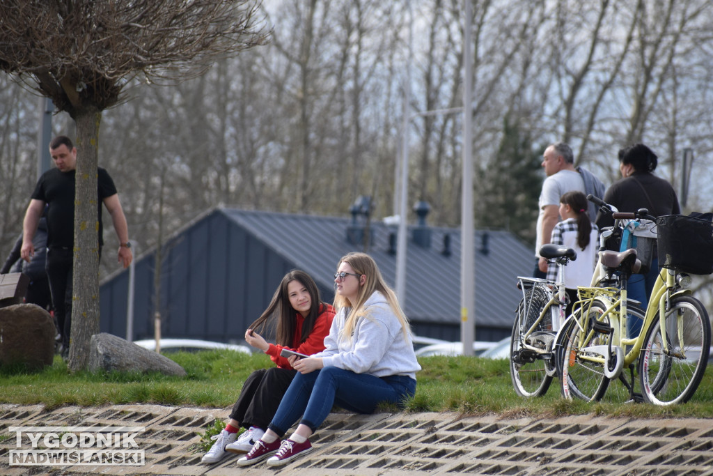 Niedziela nad Jeziorem Tarnobrzeskim - 16.04.2023