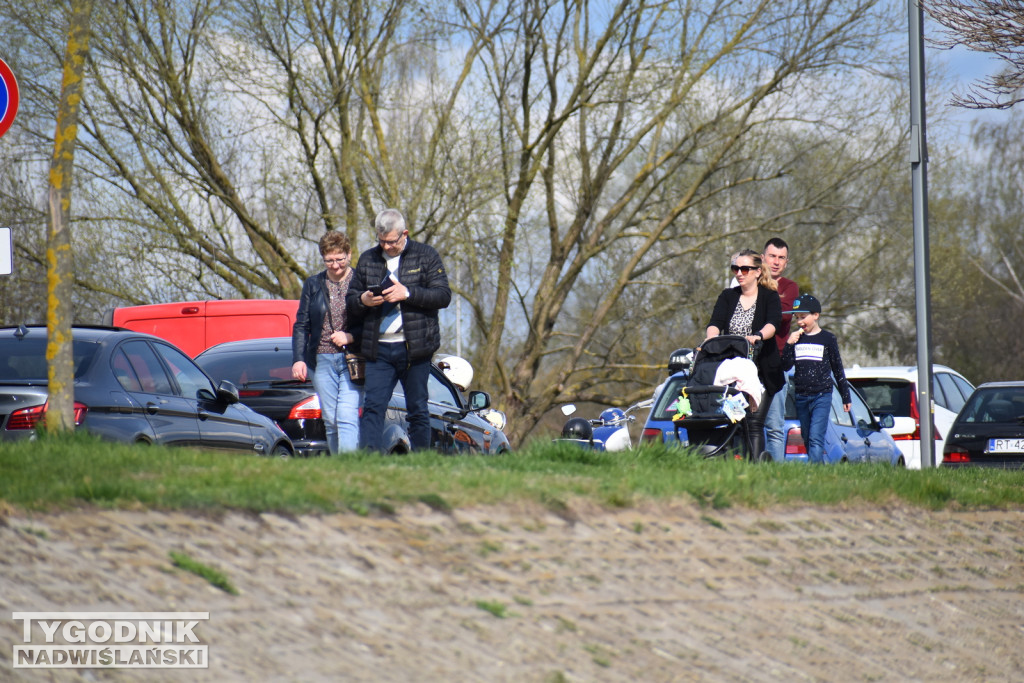 Niedziela nad Jeziorem Tarnobrzeskim - 16.04.2023
