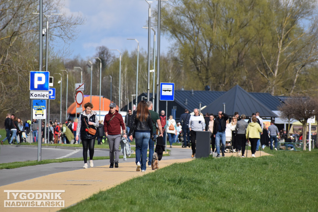 Niedziela nad Jeziorem Tarnobrzeskim - 16.04.2023