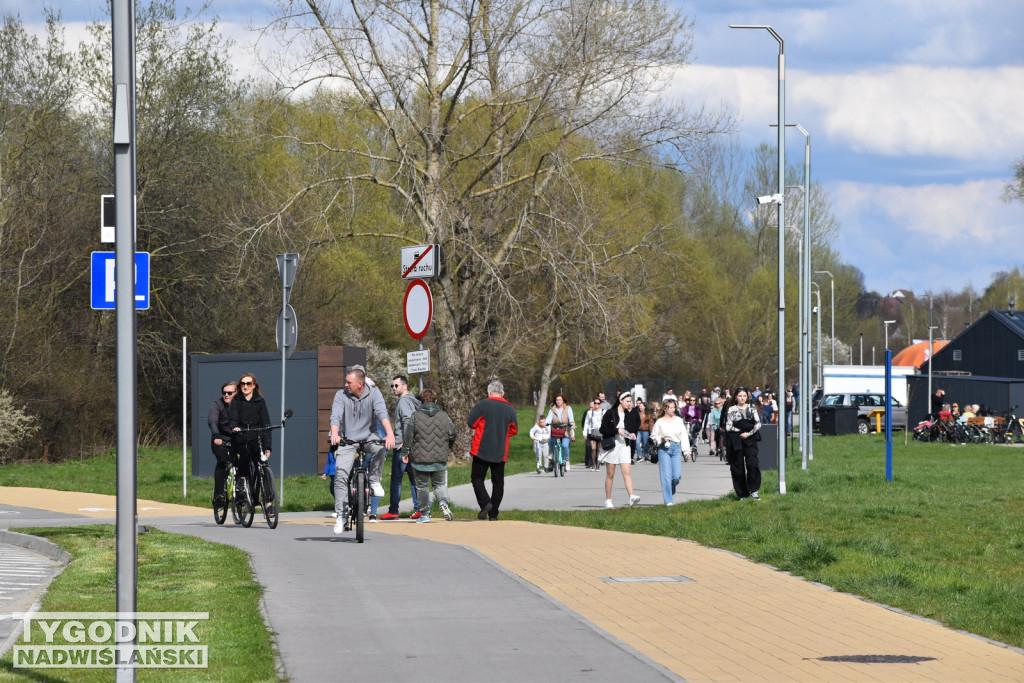 Niedziela nad Jeziorem Tarnobrzeskim - 16.04.2023