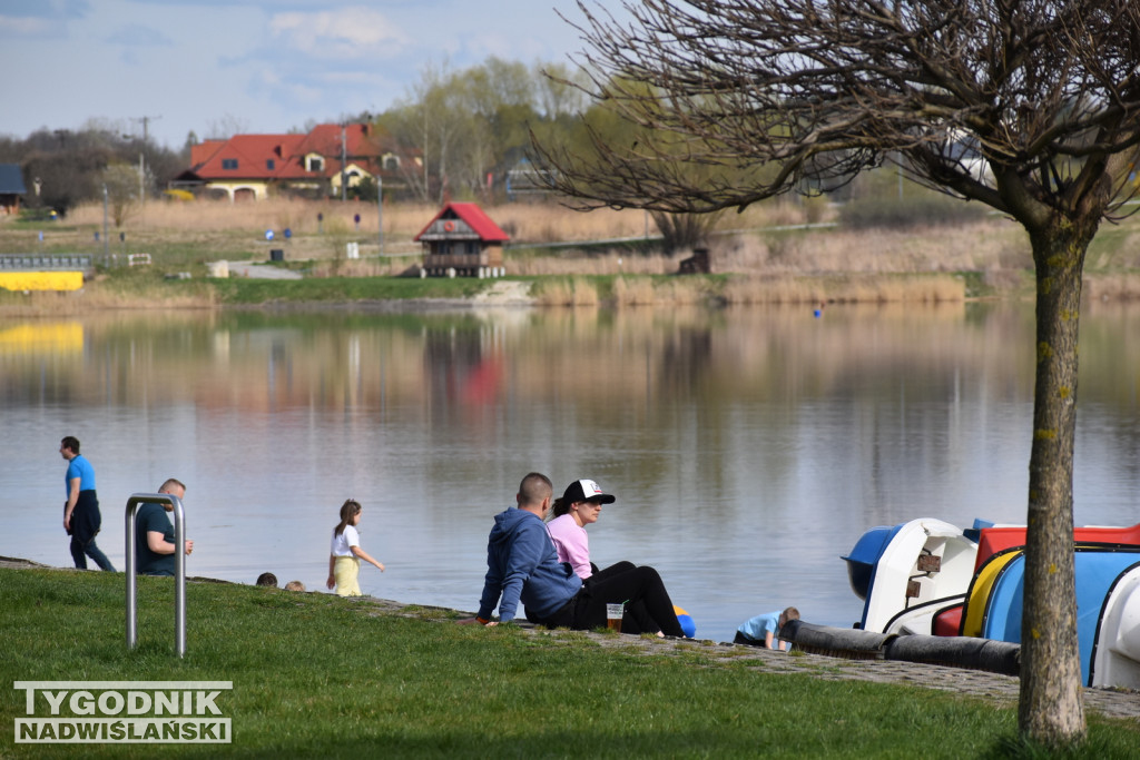 Niedziela nad Jeziorem Tarnobrzeskim - 16.04.2023