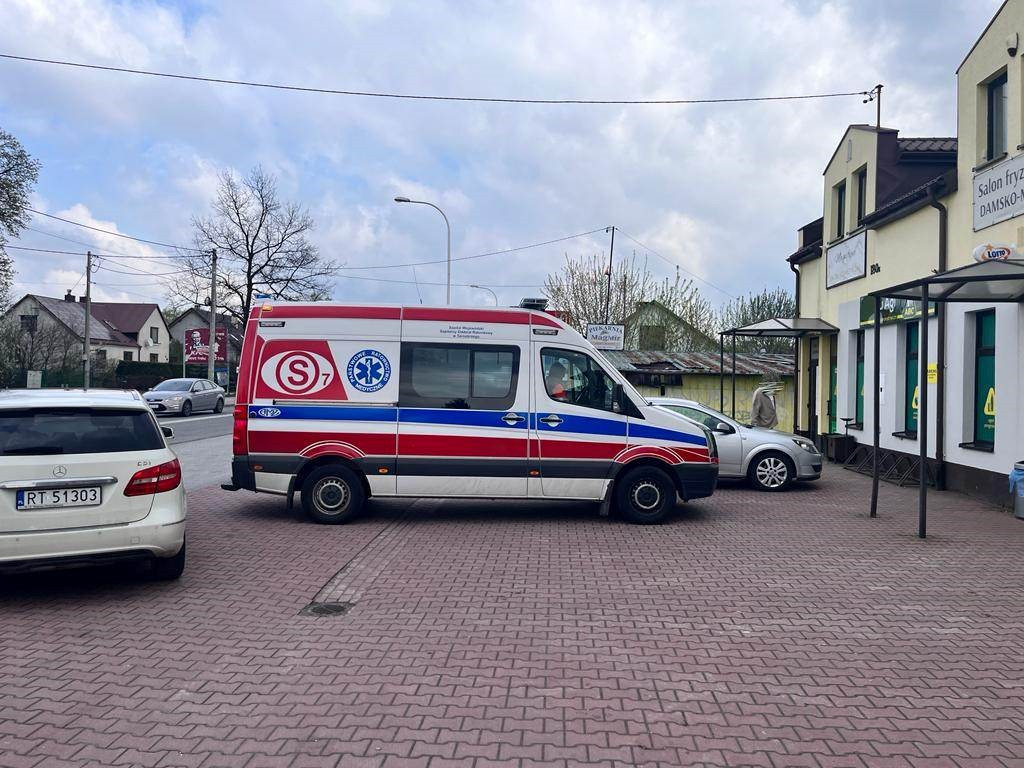 Zderzenie samochodu ciężarowego z osobówką