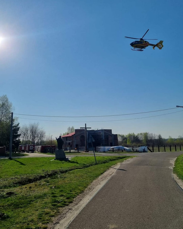 Mężczyzna spadł z rusztowania