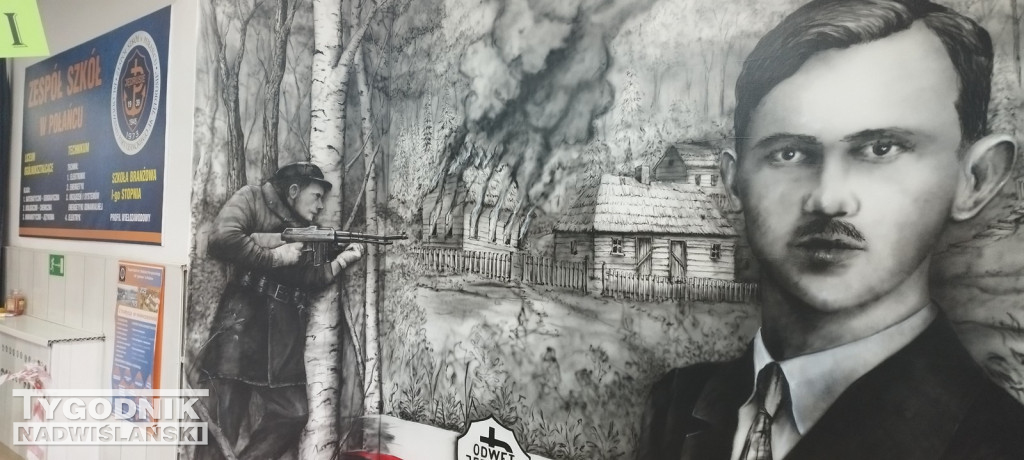 Mural upamiętniający Władysława Jasińskiego