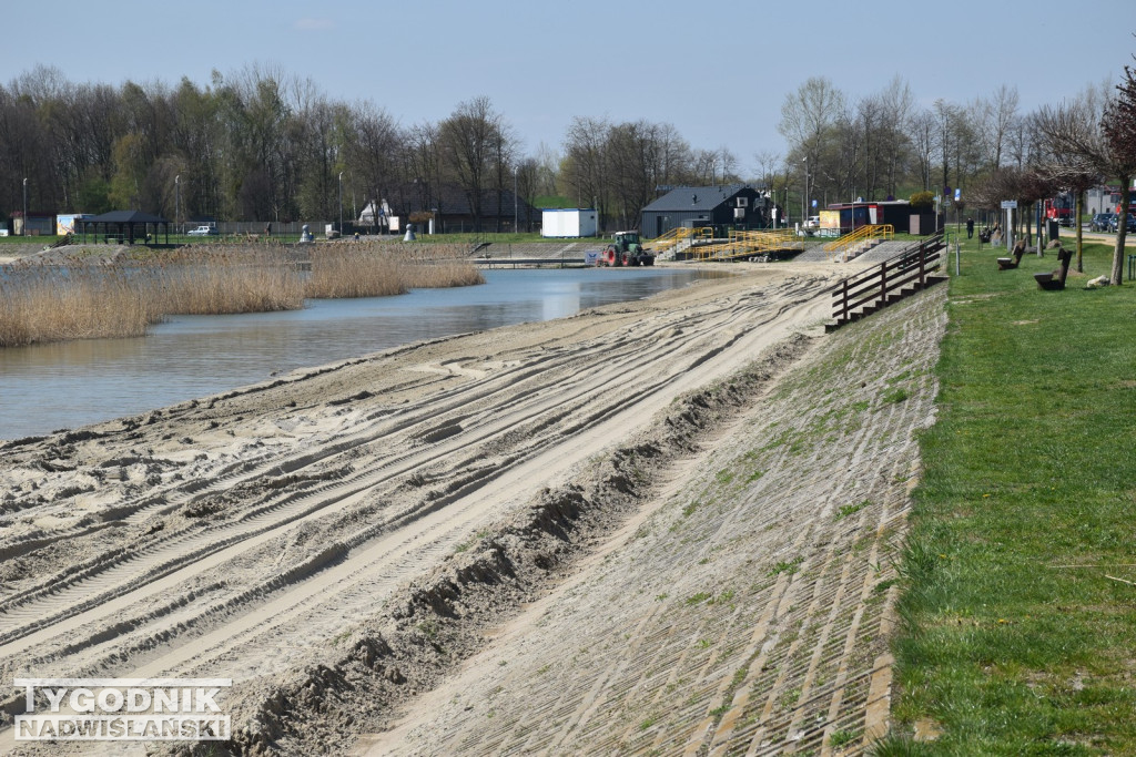 Trwają przygotowania do sezonu nad jeziorem
