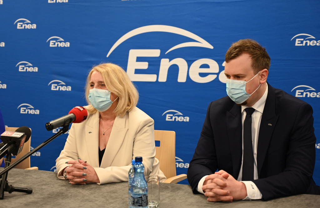 Enea przekazała karetkę dla szpitala w Staszowie