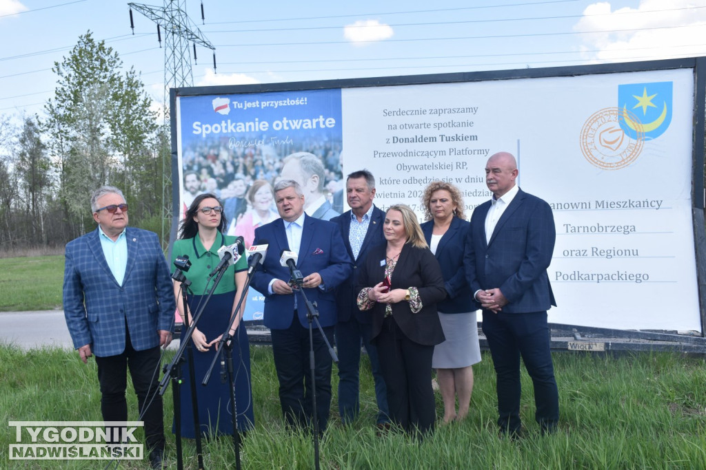 Konferencja PO w sprawie spalarni nad jeziorem
