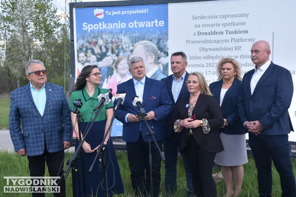 Konferencja PO w sprawie spalarni nad jeziorem