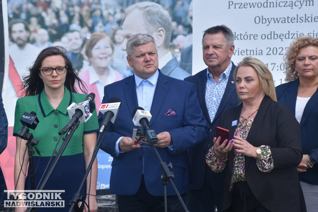 Konferencja PO w sprawie spalarni nad jeziorem