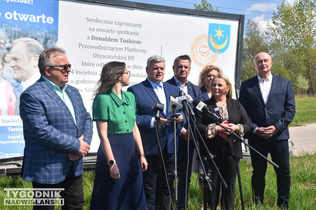 Konferencja PO w sprawie spalarni nad jeziorem