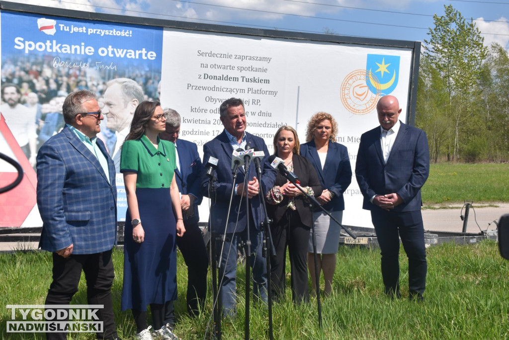 Konferencja PO w sprawie spalarni nad jeziorem