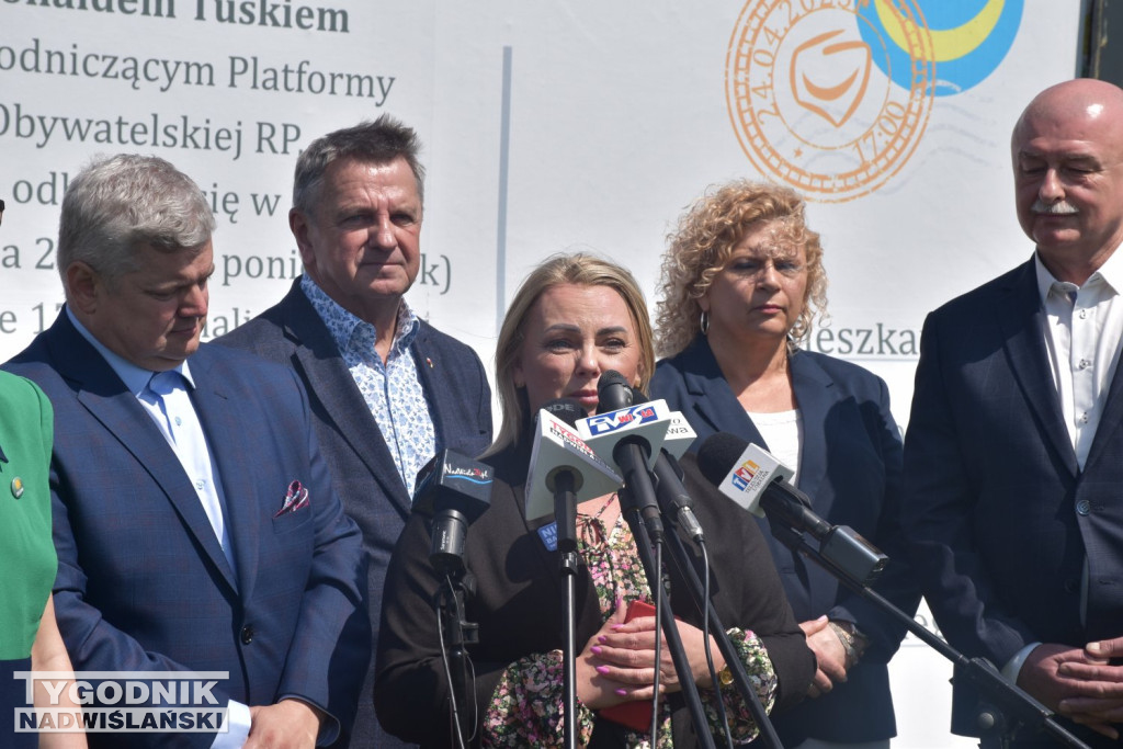 Konferencja PO w sprawie spalarni nad jeziorem