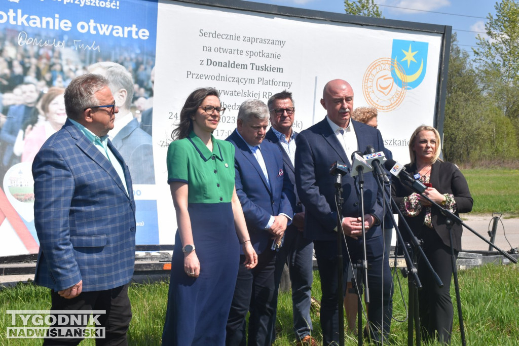 Konferencja PO w sprawie spalarni nad jeziorem