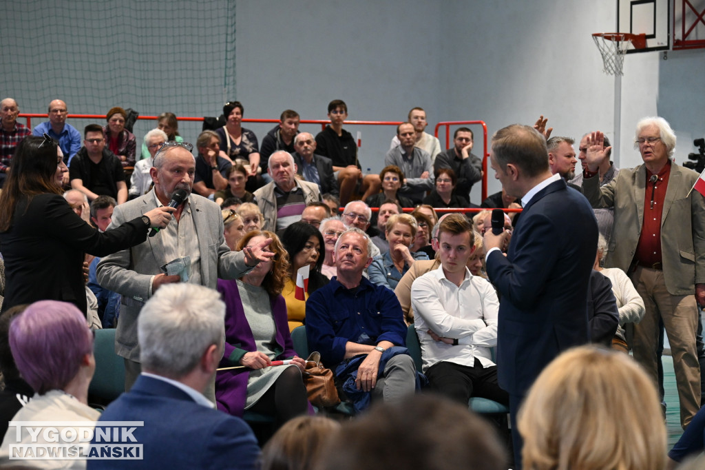Donald Tusk w Tarnobrzegu. Spotkanie otwarte