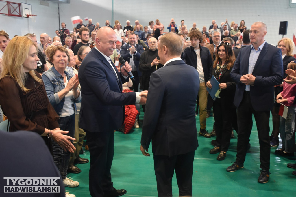 Donald Tusk w Tarnobrzegu. Spotkanie otwarte