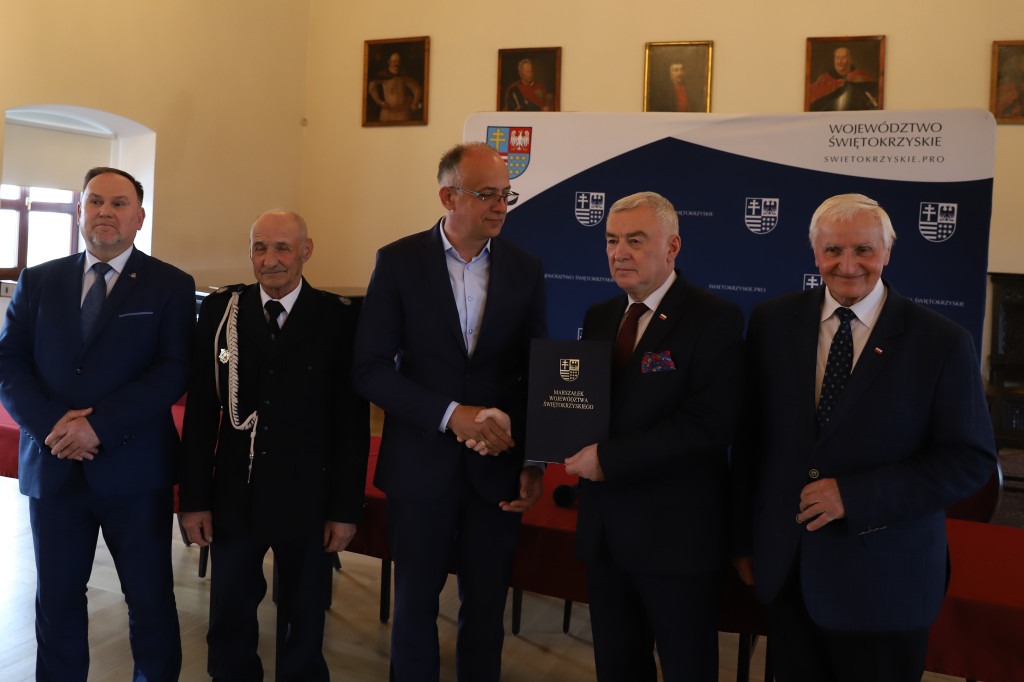 Straży otrzymali pieniądze na zakup wozów