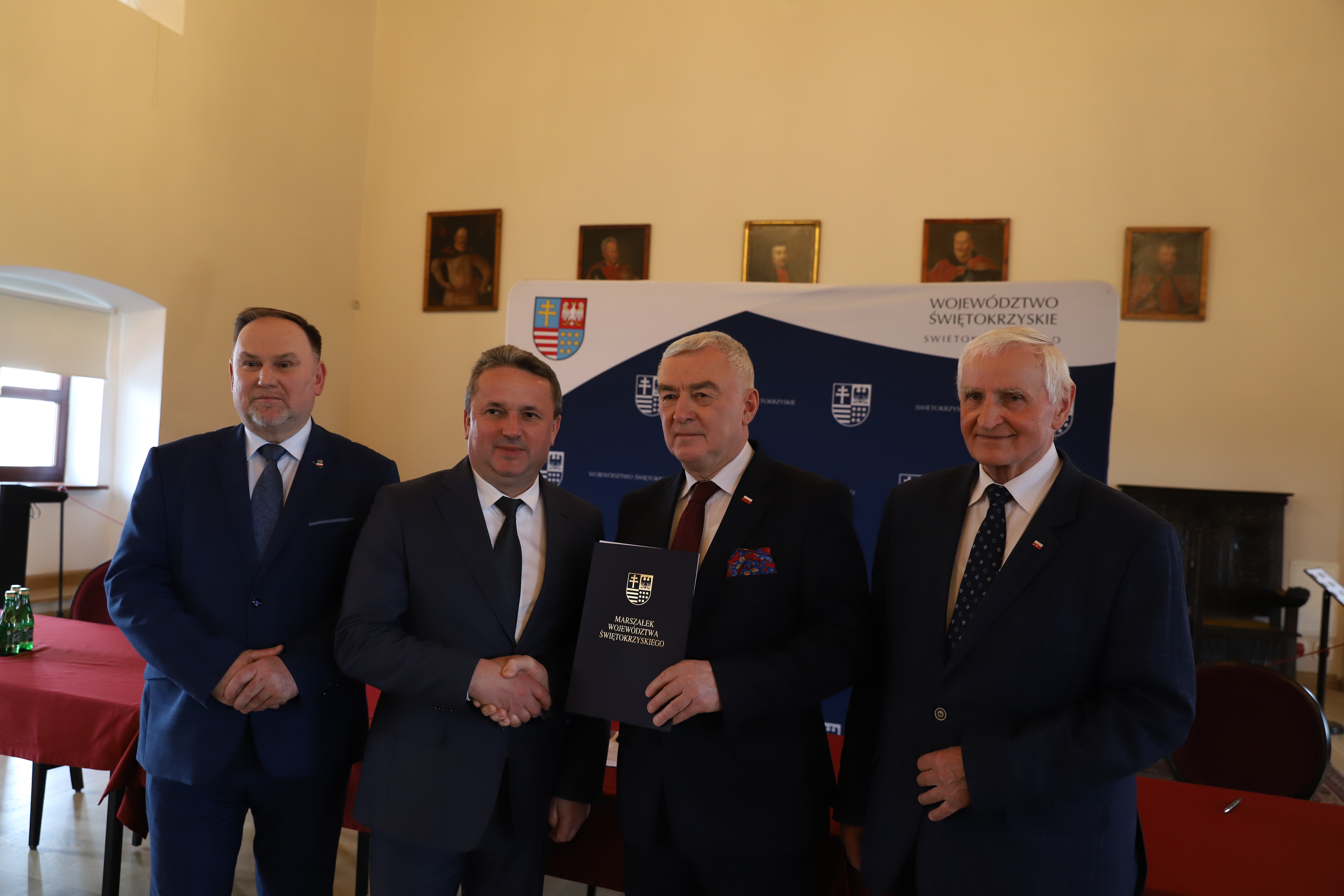 Straży otrzymali pieniądze na zakup wozów