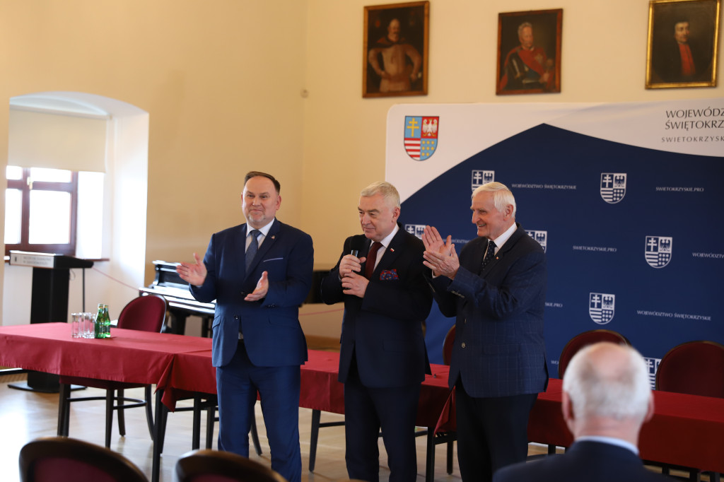 Straży otrzymali pieniądze na zakup wozów