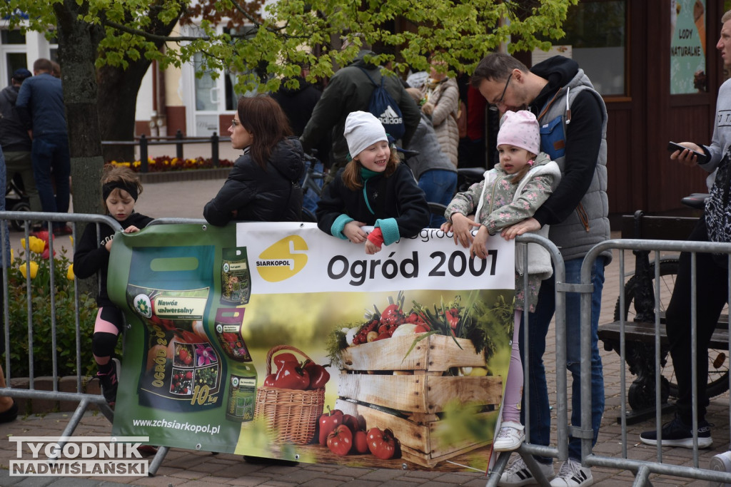 Sztafeta przedszkoli na Biegu Siarkowca w Tarnobrzegu