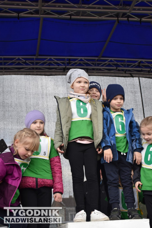 Sztafeta przedszkoli na Biegu Siarkowca w Tarnobrzegu