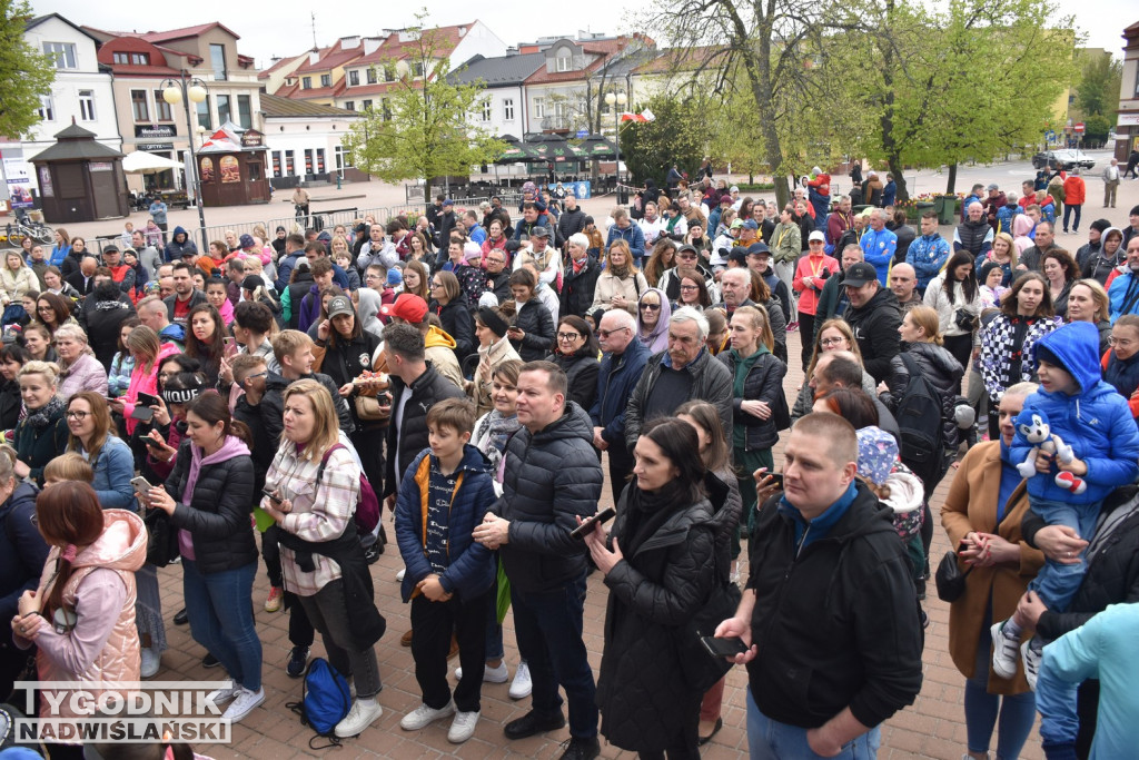 Sztafeta przedszkoli na Biegu Siarkowca w Tarnobrzegu