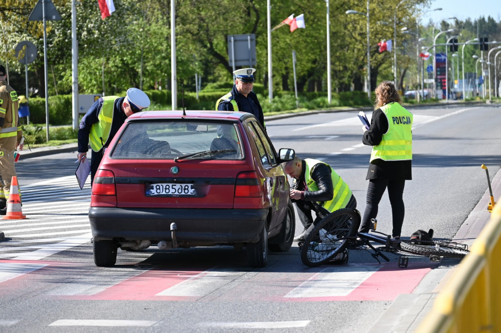 Potrącenie rowerzysty na Sikorskiego w Tarnobrzegu