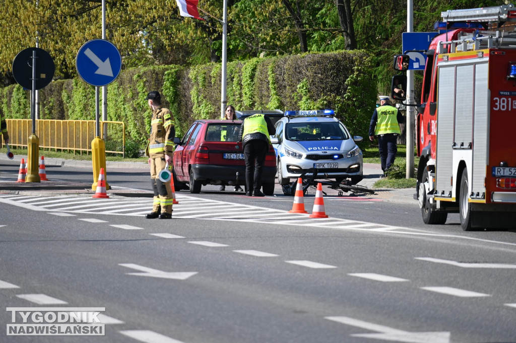 Potrącenie rowerzysty na Sikorskiego w Tarnobrzegu
