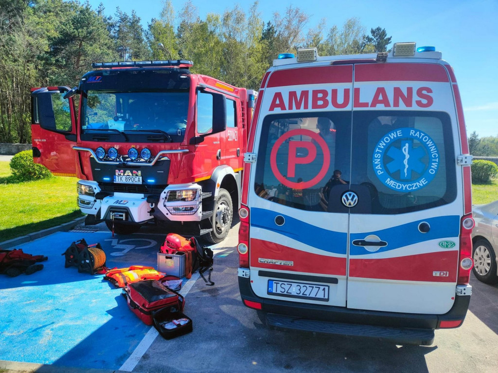 Tragedia nad Chańczą. Mężczyzna zsunął się z tamy