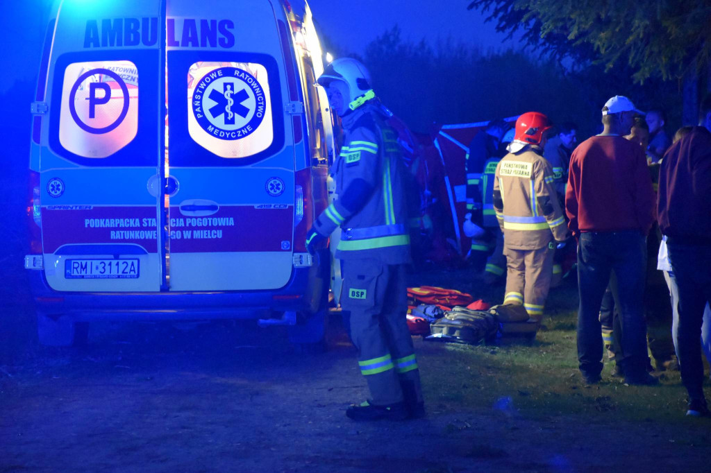 Motolotnia spadała w Knapach w gminie Baranów