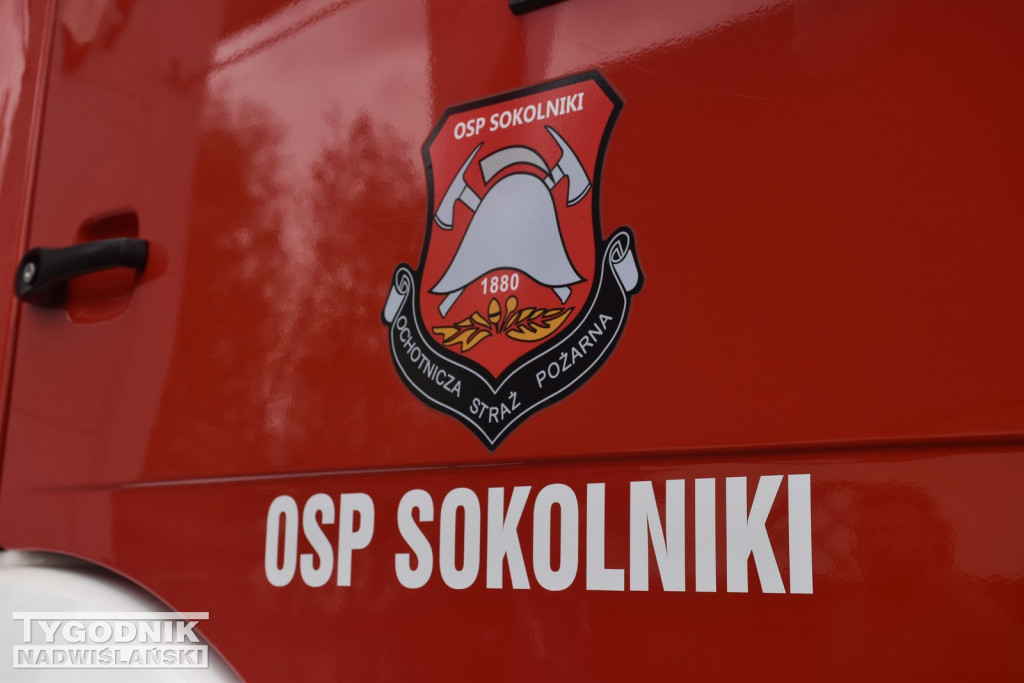 Przekazanie wozu i łodzi dla OSP Sokolniki