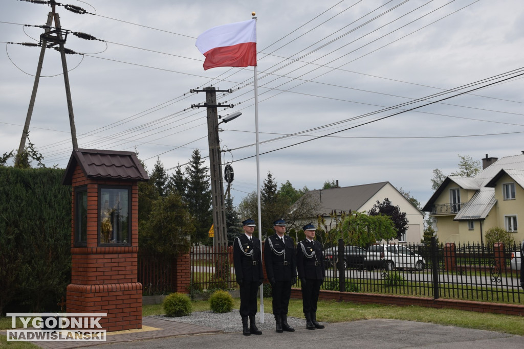 Przekazanie wozu i łodzi dla OSP Sokolniki