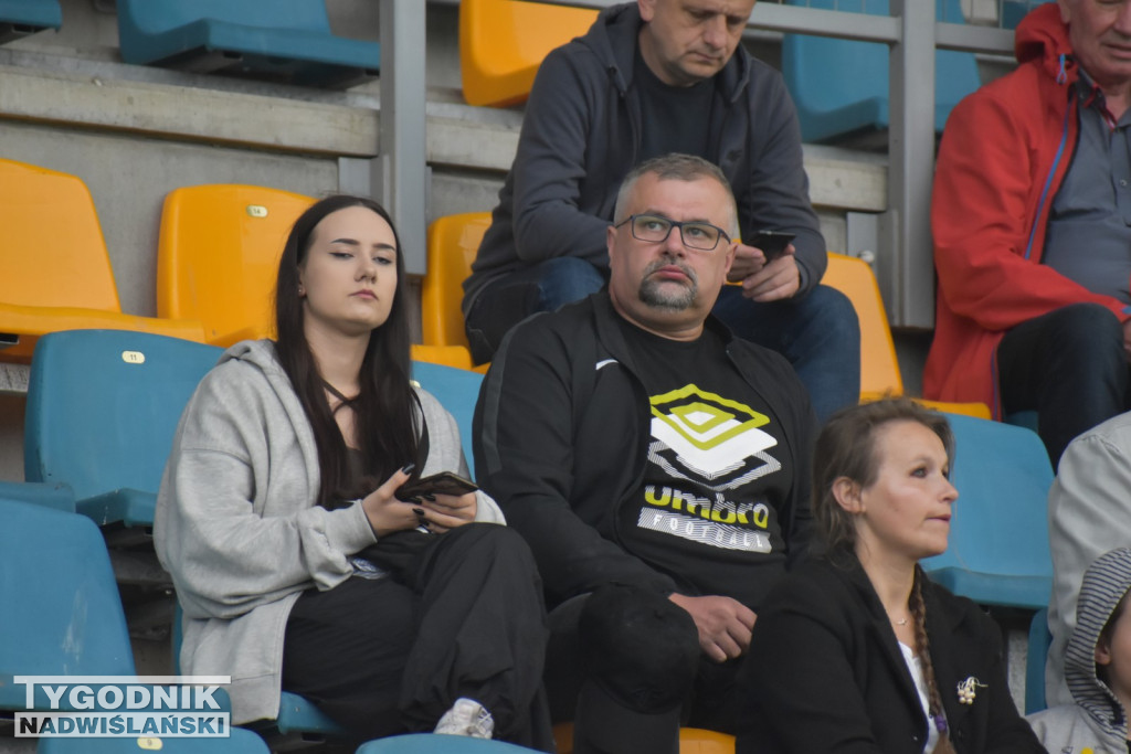Siarka - Pogoń zdjęcia z trybun
